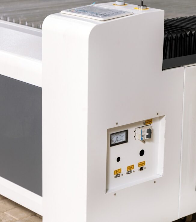 CO2 Laser Cutting Machine